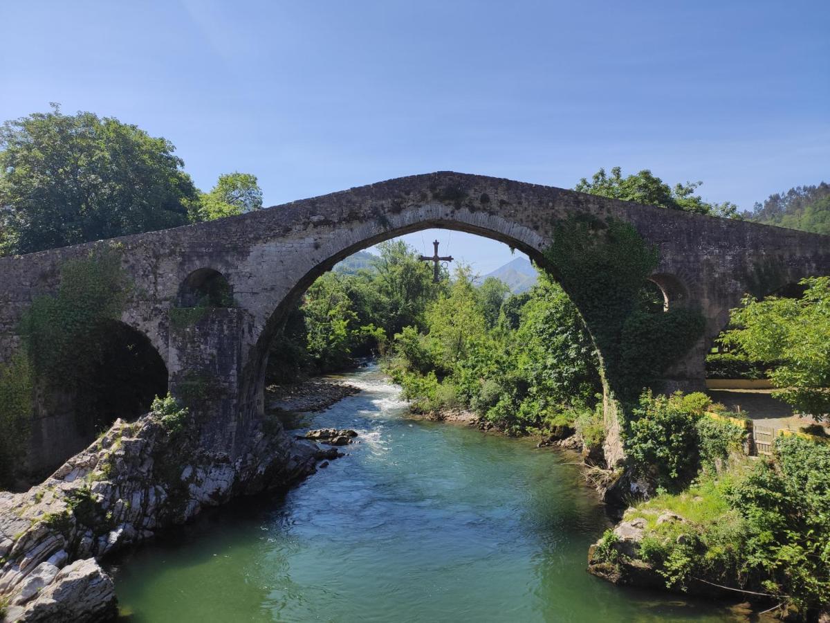 Apartamentos Rurales La Caviana Onís Esterno foto