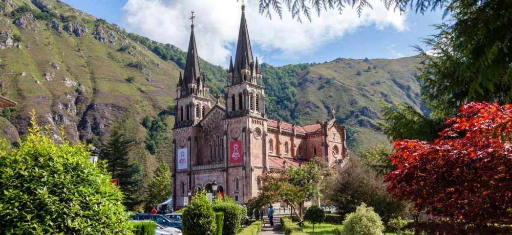 Apartamentos Rurales La Caviana Onís Esterno foto