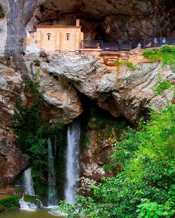 Apartamentos Rurales La Caviana Onís Esterno foto