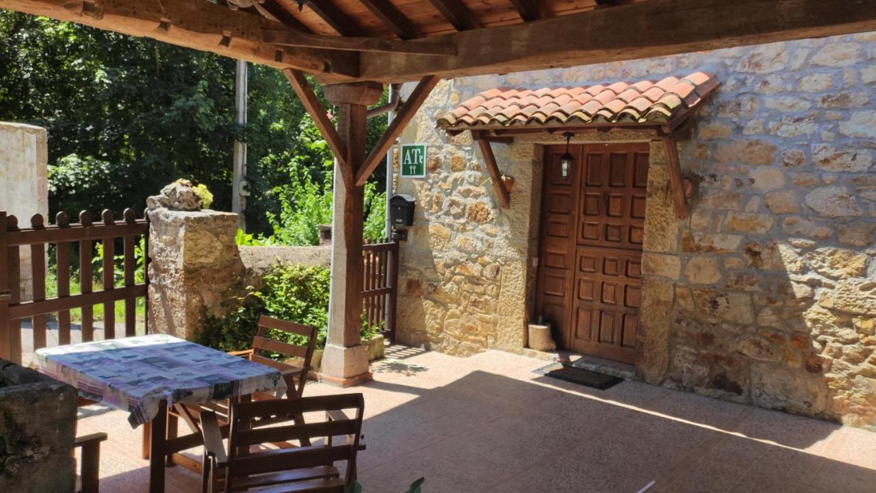 Apartamentos Rurales La Caviana Onís Esterno foto