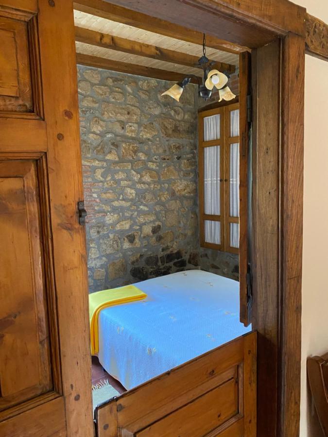 Apartamentos Rurales La Caviana Onís Esterno foto