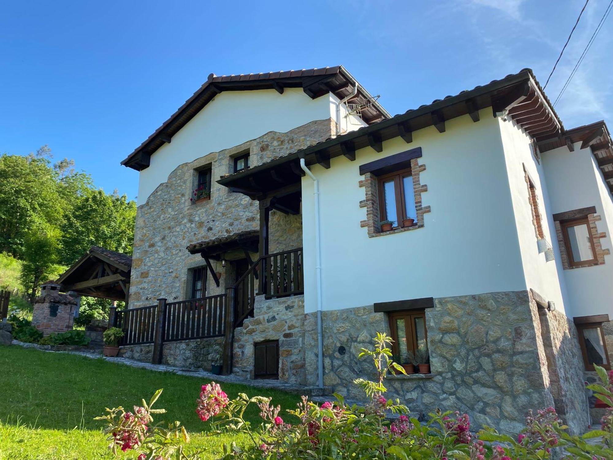 Apartamentos Rurales La Caviana Onís Esterno foto