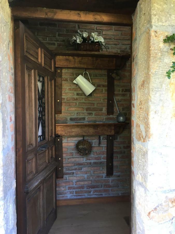 Apartamentos Rurales La Caviana Onís Esterno foto